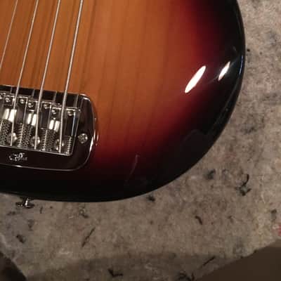 USA G&L L-1000 2014 3 Tone Sunburst lefty image 23