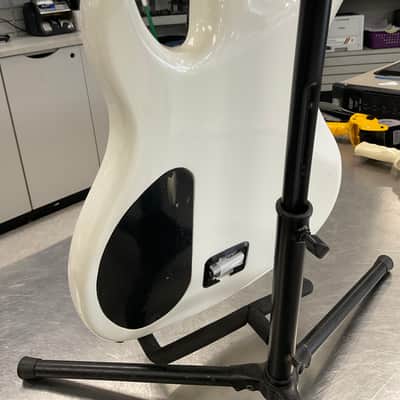 Peavey Dyna-bass unity series - White image 5