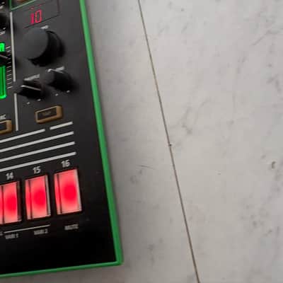 Roland AIRA TR-8 Rhythm Performer Drum Machine 2014 - Present - Black image 6