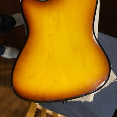 Airline Bobkat Mid 60’s - Sunburst image 5