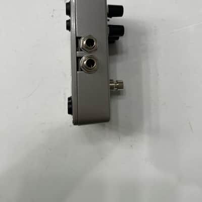 Electro Harmonix Intelligent Harmony Machine Pitch Shifter Guitar Effect Pedal image 4