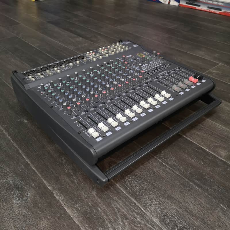 Yamaha Emx 2000 Powered Mixer | Reverb Romania