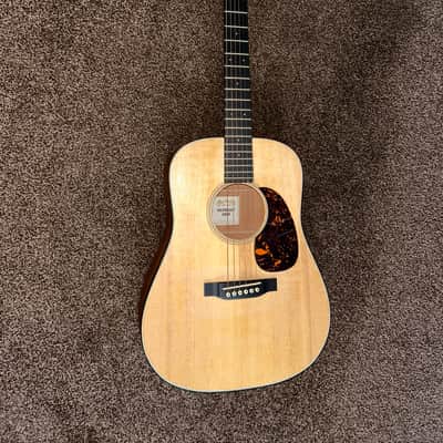 Martin D JR-E Dreadnought Junior Electro Acoustic Guitar  2017 - Natural image 5