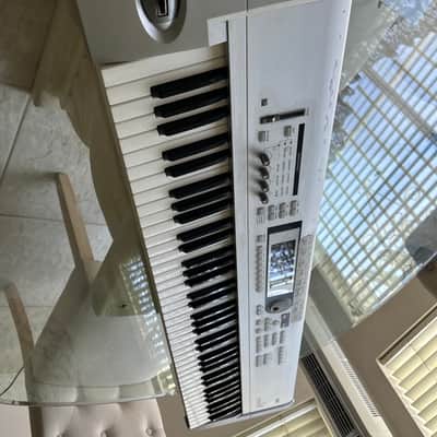 Korg Triton LE 76 Key 2000 - Silver image 2