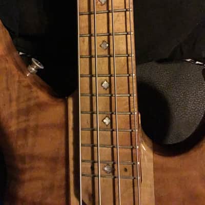Chazz guitars Custom electric Bass Jazz 2015 Emgs gotoh - Maple ? Custom one of a kind image 8