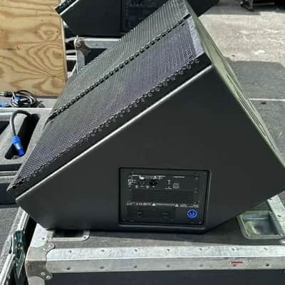Meyer Sound UM-1P 12" Powered Stage Monitor Speaker (PAIR) w/ Road Case.T.H.S image 3