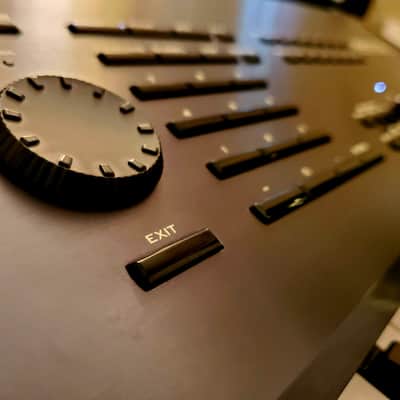 MUST SEE!!! KORG KRONOS X 61 FULLY INSPECTED/SERVICED AND IN AMAZING CONDITION! image 14