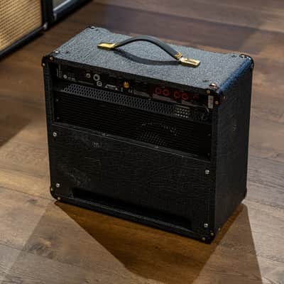 Marshall Studio JCM 900 Combo image 4