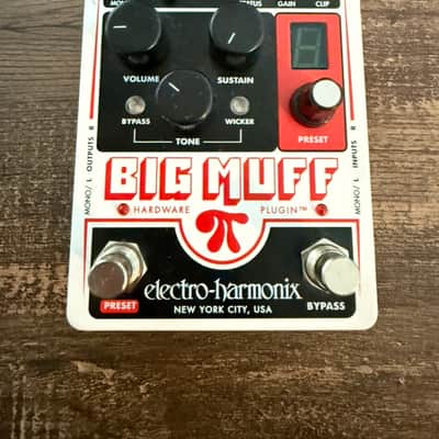 Electro-Harmonix Big Muff Pi Hardware Plugin 2022 - Present - White image 3