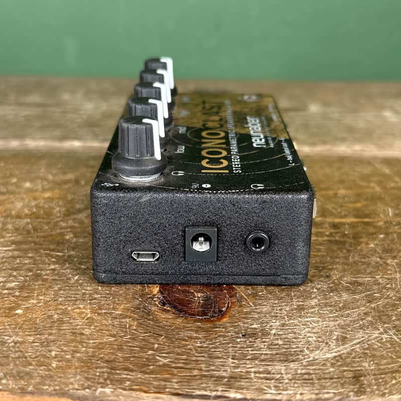 Neunaber Audio Iconoclast Speaker Emulator 2010s - Black/Gold | Reverb