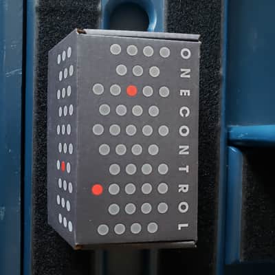 One Control Minimal Series AB Box - Reversible! image 6