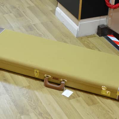 Fender Stevie Ray Vaughan Stratocaster - 3-Colour Sunburst - Incl Vintage-Style Tweed Case image 10