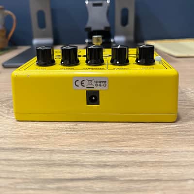 MXR M134 Stereo Chorus 2004 - Present - Yellow image 4