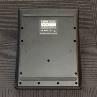 Mackie DL1608 - 16-Channel iPad Controlled Mixer, Recent image 3