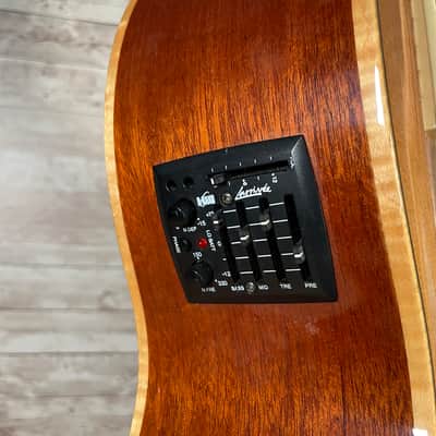 Larrivee LV-04 Early 2000s - Spruce / Mahogany  - Includes Hardshell Case image 9