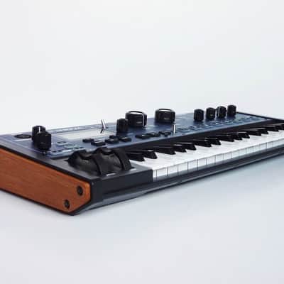 Novation MiniNova Solid Oak replacement end cheeks panels image 2
