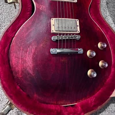 2019 Gibson Les Paul Traditonal Pro V Relic Satin Wine Red image 2