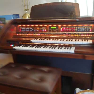 Lowrey Director Organ LC/35 image 1