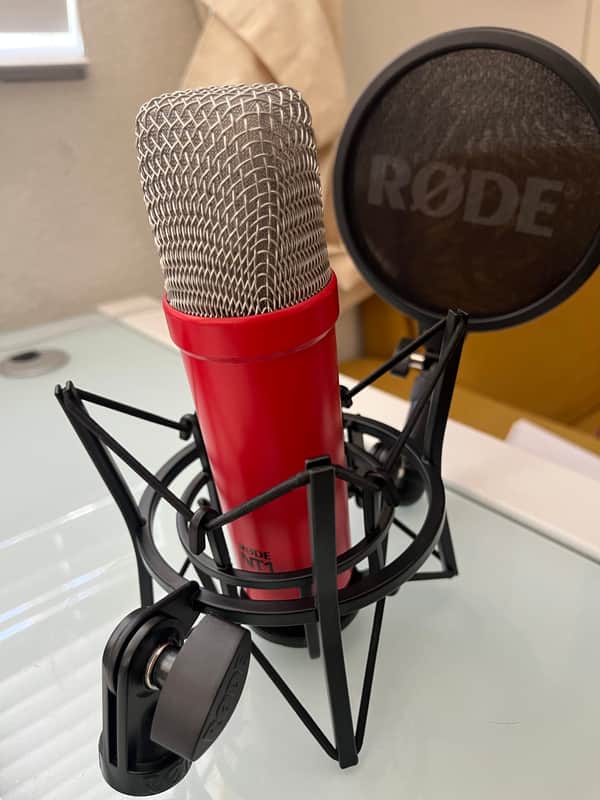 RODE NT-1 KIT with Shockmount and Pop Filter red image 1