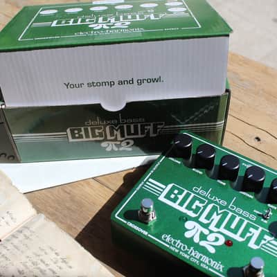 Electro-Harmonix "Deluxe Bass Big Muff Pi 2 Deluxe Dual Op-Amp Bass Fuzz" image 9