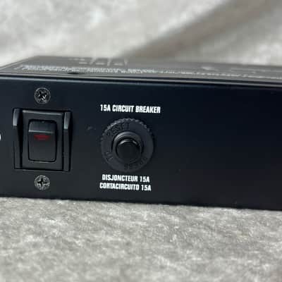 Monster Power Pro 600 Power Conditioner image 2