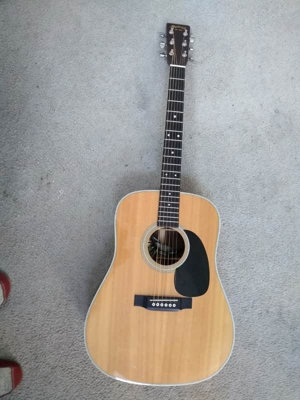 USED' Martin D28 with 'Fishman Ellipse Blend' Pickup with 'Martin