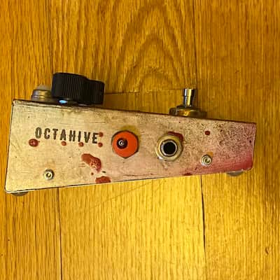 Beetronics Custom Shop "Crowley's" set Whocta Hell / OctaHive / OverHive image 7