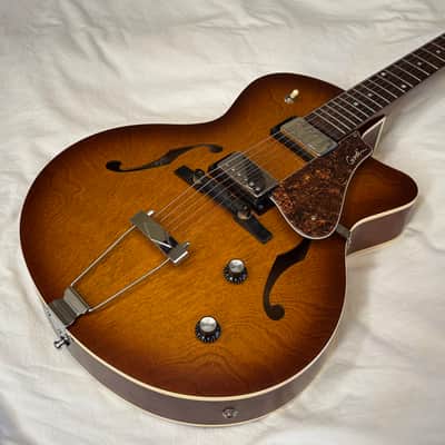 Godin 5th Avenue Kingpin II CW SF Burgundy | Reverb