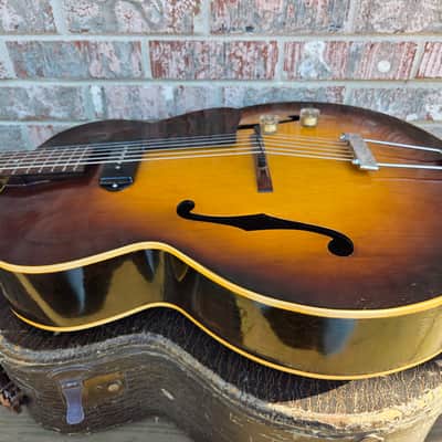 Vintage Circa 1946 Gibson ES-150 Script Logo Electric Archtop Guitar w/ Hardshell Case! image 4