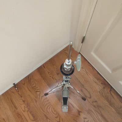 Yamaha Single braced hi hat stand with swivel foot pedal and original clutch - excellent! image 5