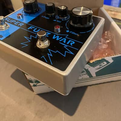 Death By Audio Super Fuzz War Effects Pedal image 3