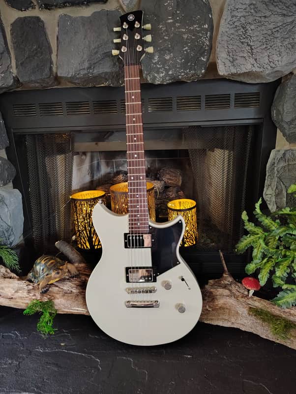 Yamaha Revstar II RSE20 2022 - Present - Vintage White image 1