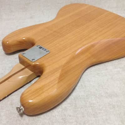 2007 Left Handed Lefty Fender Special Edition Deluxe Jazz Bass Natural Ash image 22