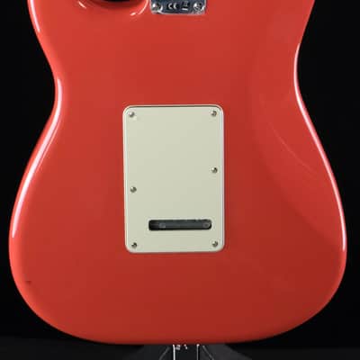 Fender Limited Edition Player Stratocaster Electric-Guitar - Fiesta Red image 5