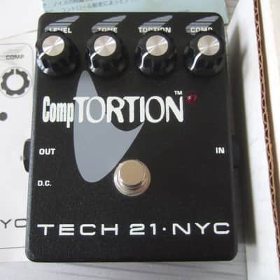 MINT Tech 21 Comptortion w/ Original Box & Manual image 2
