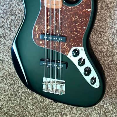2003 Fender Deluxe Active Jazz Bass electric guitar skb hardshell case image 1