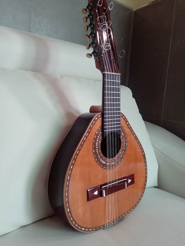Salvador Ibáñez 1900-1910. Old bandurria. guitar image 1