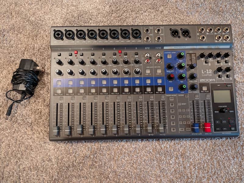 Zoom LiveTrak L-12 Digital Mixer / Recorder 2010s - Grey / Blue image 1