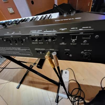Yamaha S70 XS weighted 76 note keyboard/Synth with Motif XS Engine image 17