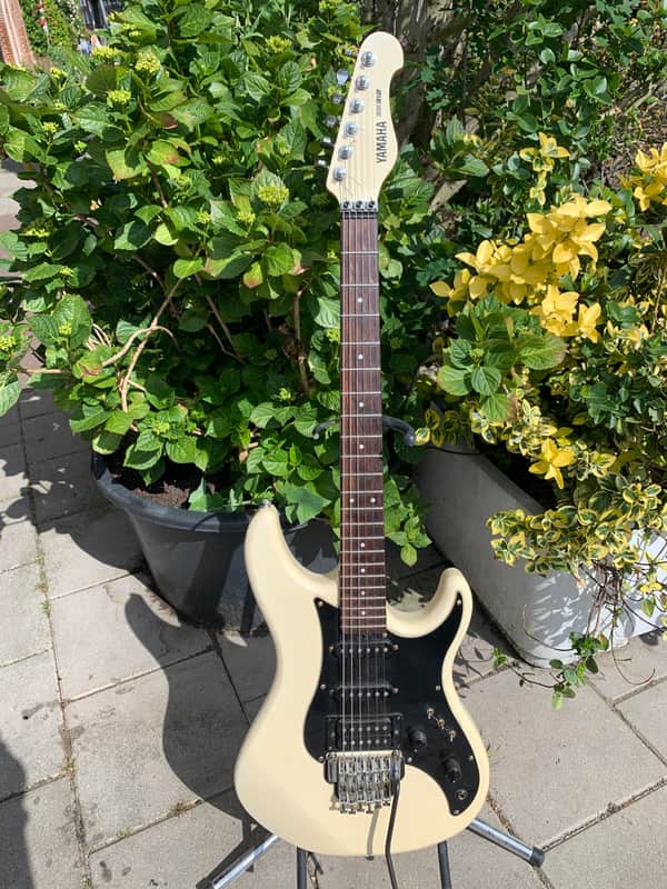 Yamaha SE-312 White image 1