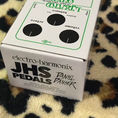 Electro-Harmonix / JHS Nano Lizard Queen Octave Fuzz 2023 - Present - Silver / Green image 2
