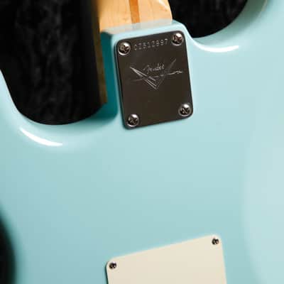 Fender Custom Shop Custom Classic Stratocaster Daphne Blue 2009 Pre-Owned image 17