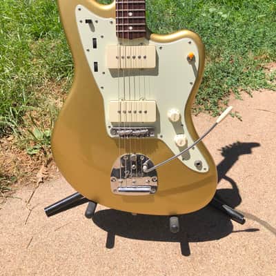 2008 Aztec Gold Fender American Vintage "Thin Skin" '62 Jazzmaster image 9