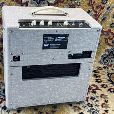 2012 VOX - AC4HW1 + 1975er Celestion Silver Bulldog Upgrade - ID 5466 image 6