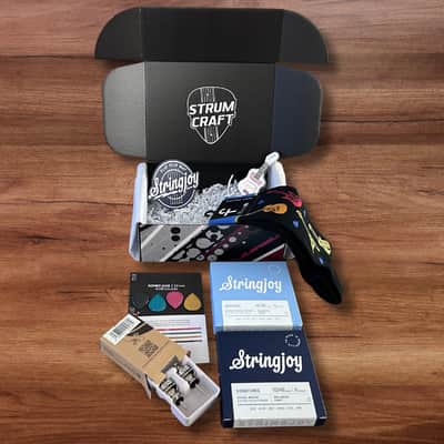 StrumCraft Electric Guitarist Gift Set image 2