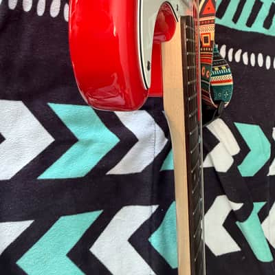 Squier Standard Stratocaster with Maple Fretboard 2001 - 2018 - Candy Apple Red image 4