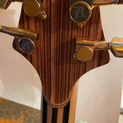 Alembic Series II 8-String Bass "The Riff King" Circa 2002 Natural image 15