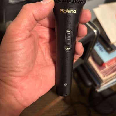 ROLAND DR-20 Dynamic Hypercardoid Microphone image 2