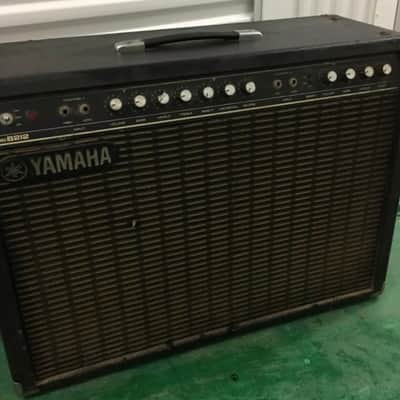 Yamaha B212 Amp image 13