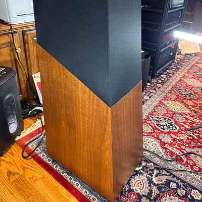 Vandersteen 5a (pre carbon) circa 2005 - Hard Wood Prob Walnut image 3